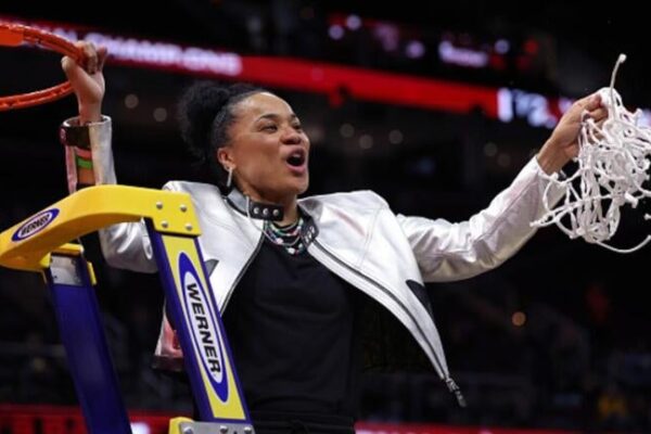 Knicks coaching rumors: South Carolina AD says New York reached out to women’s basketball coach Dawn Staley